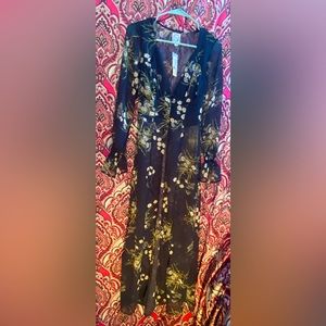 ⭐️NWT⭐️ size small by “blue rain” from Francesca’s, sheer duster.